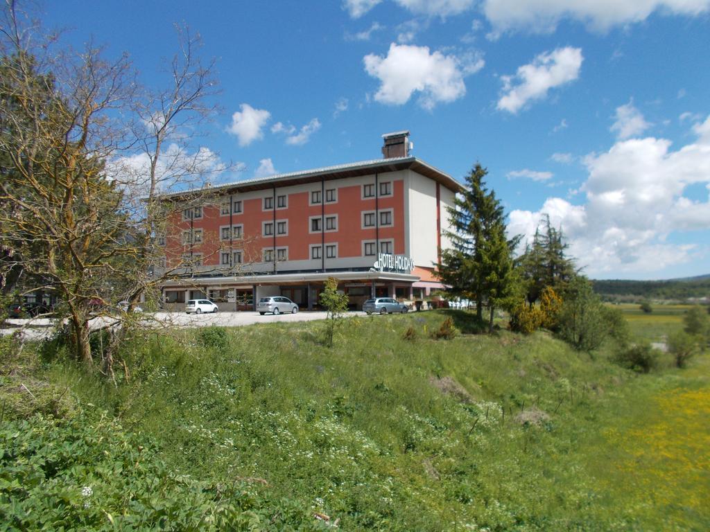 Hotel Holidays Рокказаро Экстерьер фото